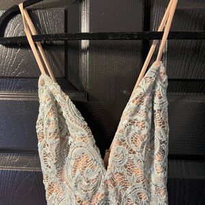 Elegant Lace Spaghetti Strap Dress